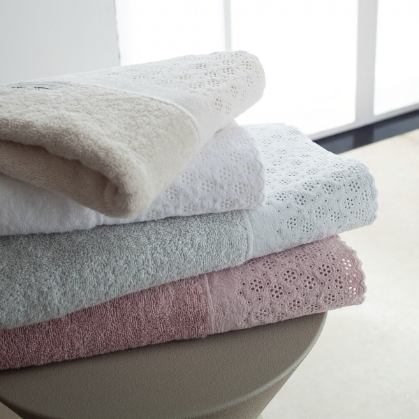 Toalha de Banho c/ Renda Bordada Buddemeyer Lovely - Rosa 1636